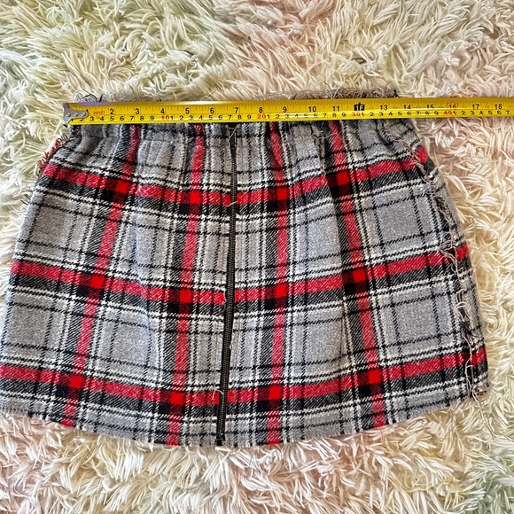 New NWT R13 Reversible Raw Cut Plaid Miniskirt Size Large - Picture 14 of 16